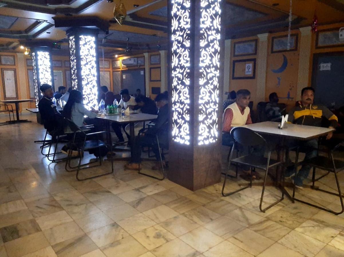 Hotel Samrat Baharampur Kültér fotó