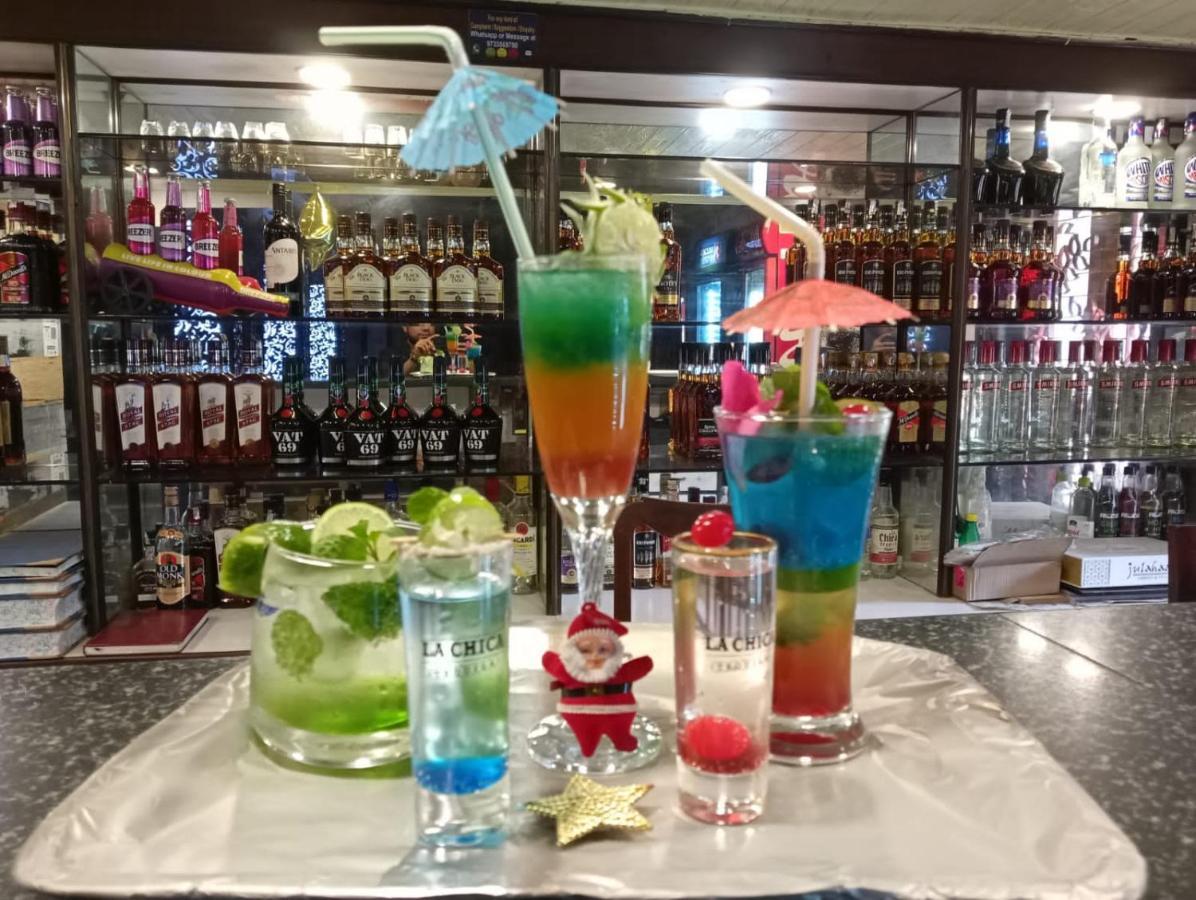 Hotel Samrat Baharampur Kültér fotó