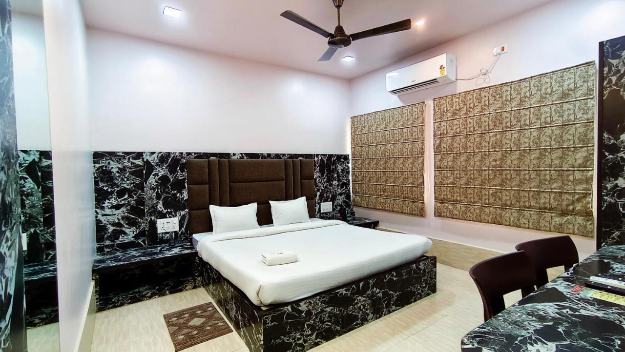 Hotel Samrat Baharampur Kültér fotó