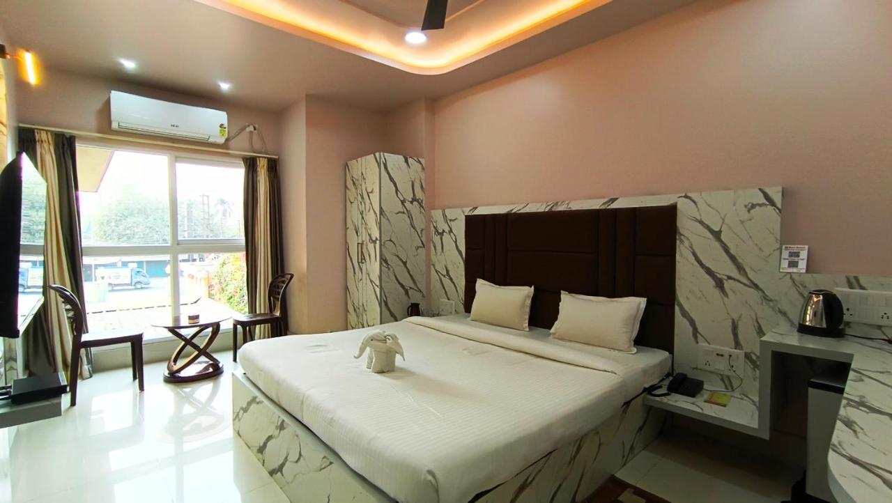 Hotel Samrat Baharampur Kültér fotó