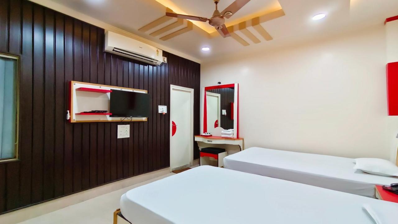Hotel Samrat Baharampur Kültér fotó