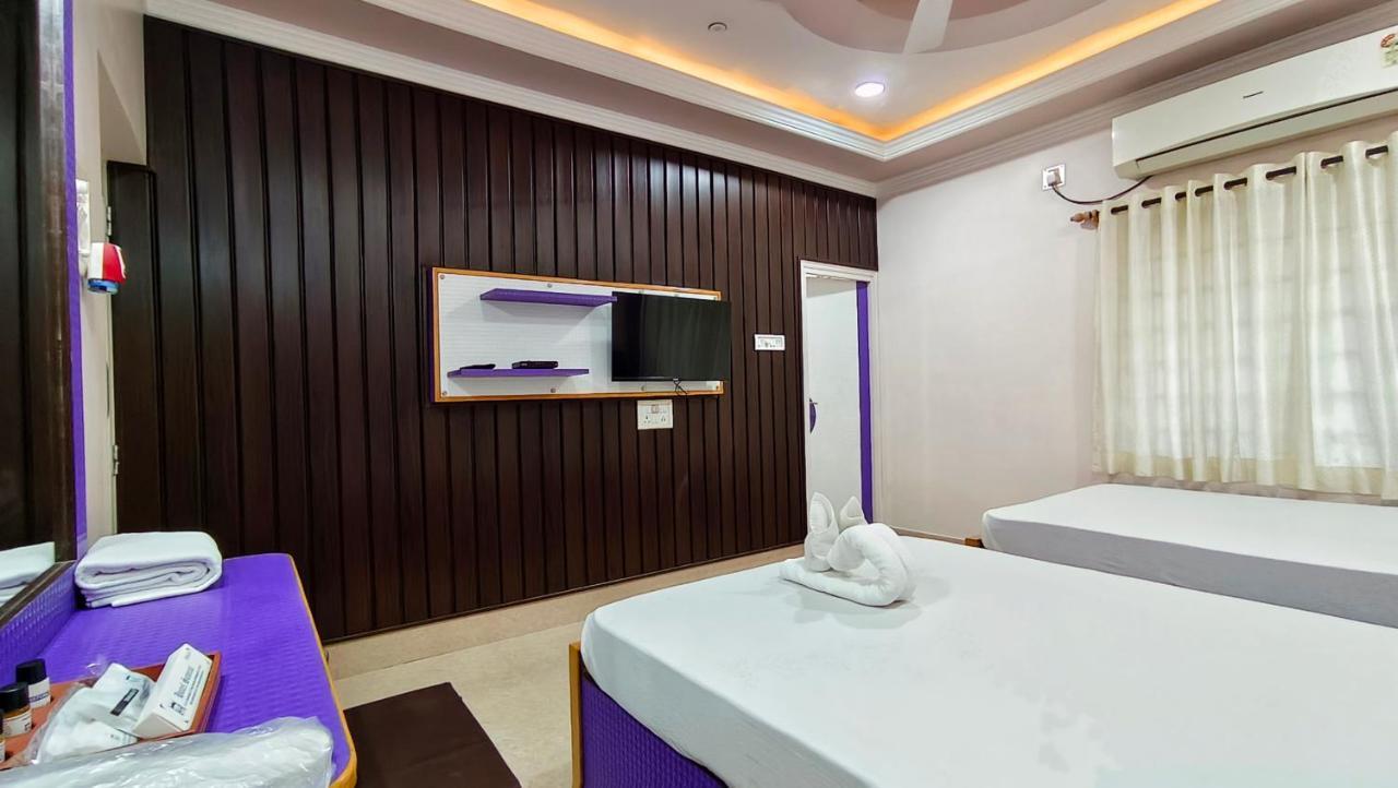 Hotel Samrat Baharampur Kültér fotó