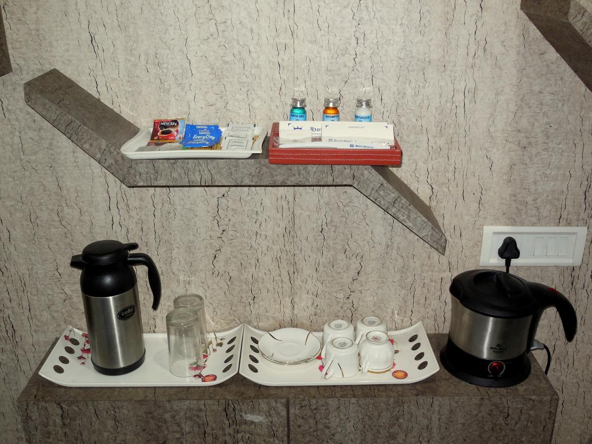 Hotel Samrat Baharampur Kültér fotó