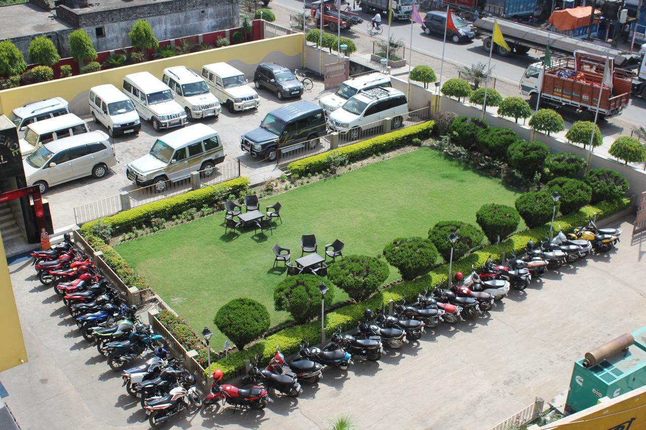 Hotel Samrat Baharampur Kültér fotó